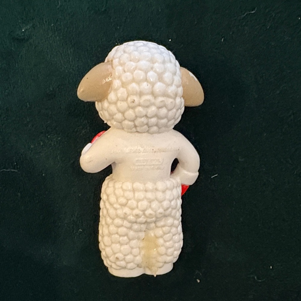 1993 lamb chop  Cute Pink Lamb Figurine - Picture 2 of 2